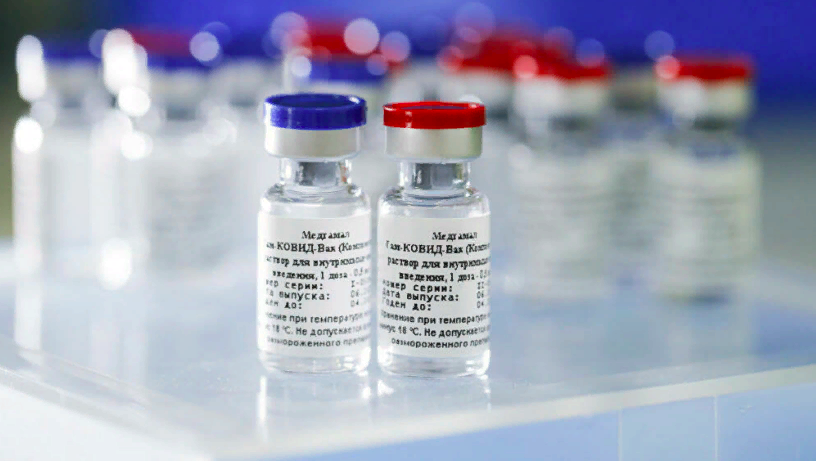 Фото Какую прививку от COVID-19 выбрать для ревакцинации: «Спутник Лайт», «Спутник V», «КовиВак» или «ЭпиВакКорона» 2